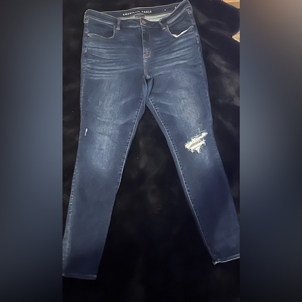 American eagle 18 long great quality distressed